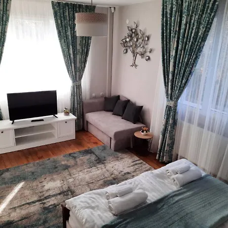 Infinity Boutique * Μπάνσκο