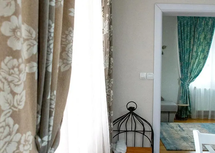 Daire Infinity Boutique