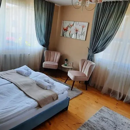 Апартамент Infinity Boutique